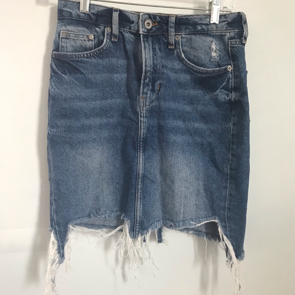 H&M denim skirt with asymmetrical raw hem size 6